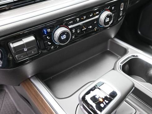 New 2026 Chevrolet Silverado 1500 High Country AWD/4WD image 33