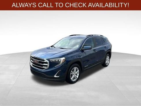 Used 2021 GMC Terrain SLE w/ Driver Convenience Package FWD image 3