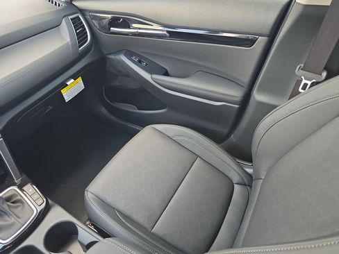 New 2026 Kia Seltos EX FWD image 15
