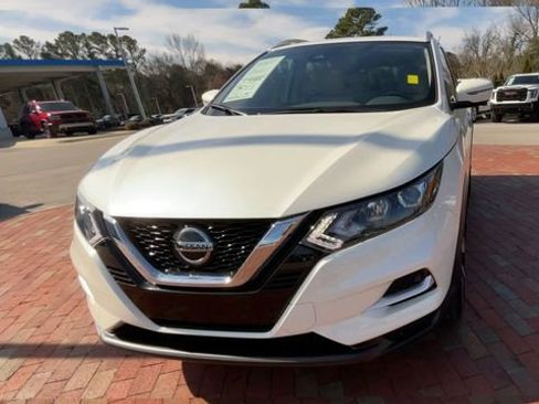 Used 2022 Nissan Rogue Sport SL image 4