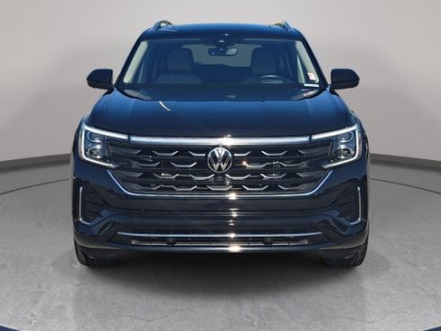 Certified 2024 Volkswagen Atlas SEL Premium R-Line AWD/4WD image 2