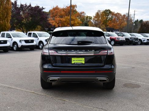 Used 2022 Lincoln Nautilus AWD w/ Premium Package image 5