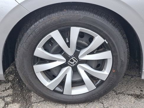 Used 2024 Honda Civic LX image 11