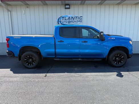 Used 2022 Chevrolet Silverado 1500 LT Trail Boss w/ Protection Package AWD/4WD image 3