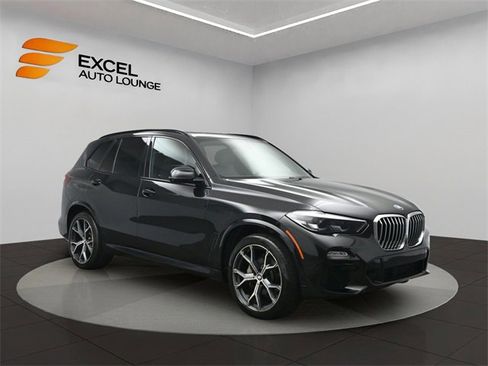 Used 2019 BMW X5 xDrive40i w/ M Sport Package image 7