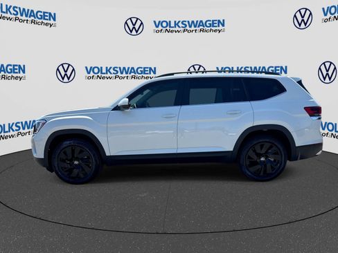 Certified 2026 Volkswagen Atlas SE FWD image 11