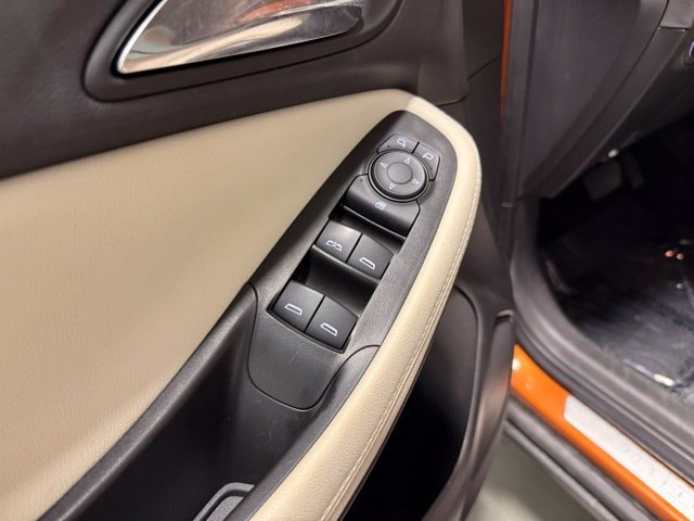 Used 2023 Buick Encore GX Preferred w/ Cold Weather Comfort Package FWD image 11