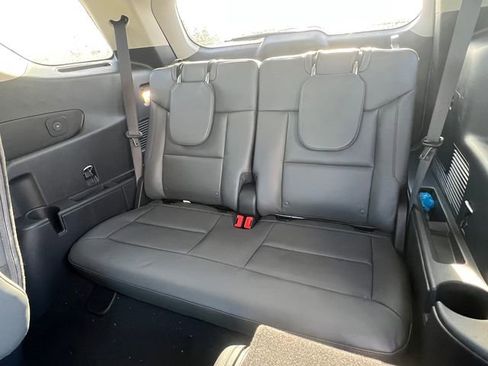 New 2026 Ford Explorer Active w/ Active Comfort Package image 17