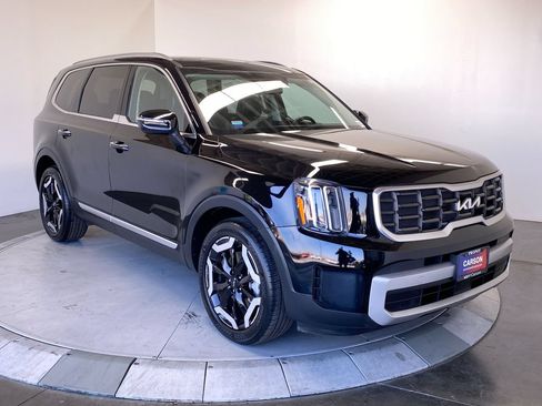 Certified 2023 Kia Telluride S w/ S Sunroof Package FWD image 7