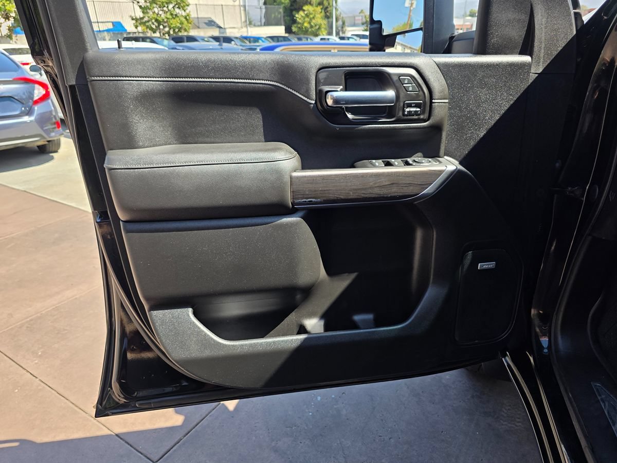 Used 2022 Chevrolet Silverado 3500 LTZ w/ LTZ Plus Package AWD/4WD image 29