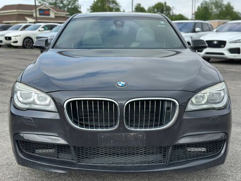 Used 2013 BMW 740i image 11