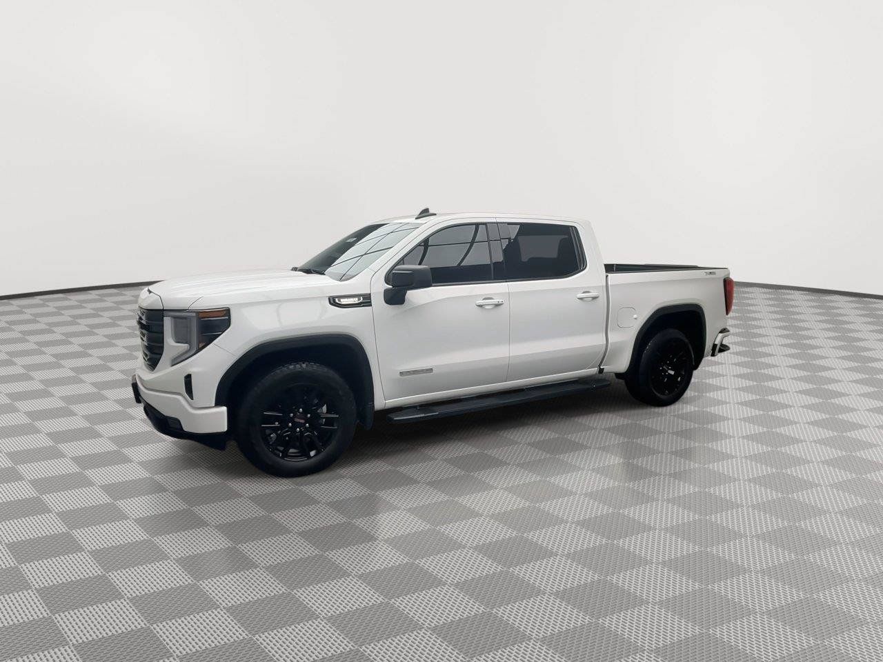 Certified 2024 GMC Sierra 1500 Elevation w/ LPO, Elevation Black Package AWD/4WD image 38