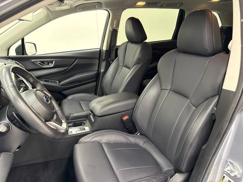 Used 2023 Subaru Ascent Limited w/ Technology Package AWD/4WD image 16