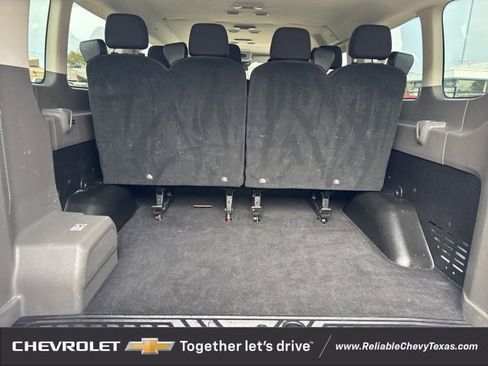 Used 2023 Ford Transit 350 XLT image 11