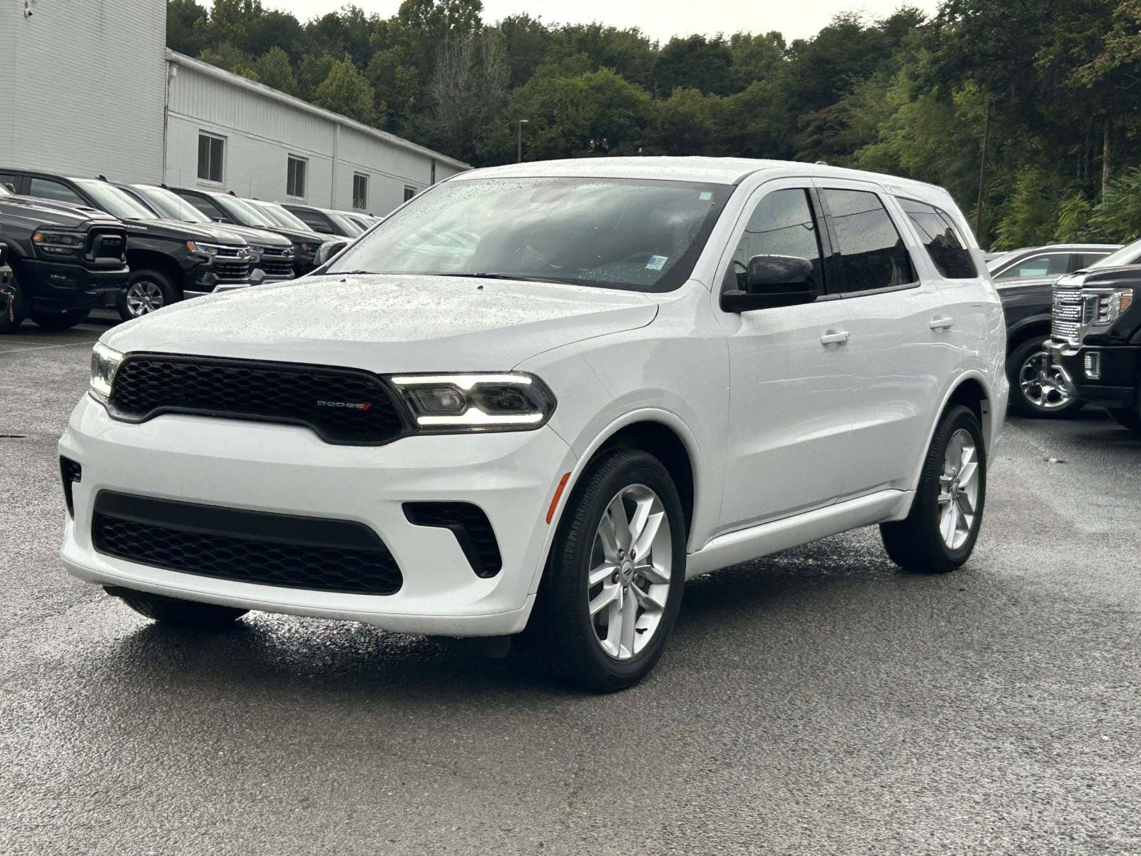 Used 2026 Dodge Durango GT AWD/4WD image 3