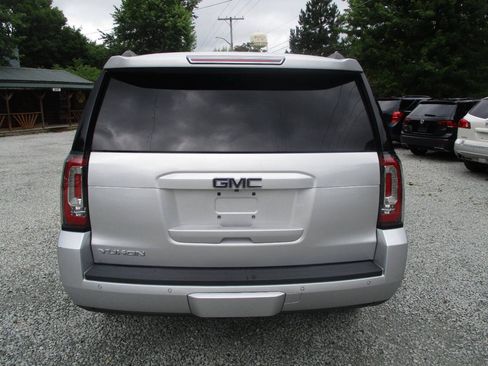 Used 2019 GMC Yukon SLT w/ Premium Edition AWD/4WD image 4