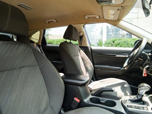 Used 2021 Kia Seltos LX AWD/4WD image 9
