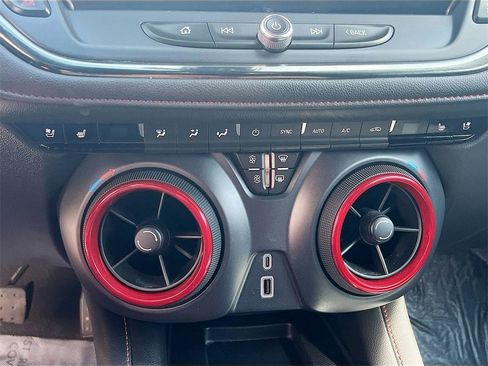 Used 2024 Chevrolet Blazer RS w/ Enhanced Convenience Package image 16