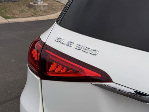 Used 2020 Mercedes-Benz GLE 350 4MATIC w/ Premium Package image 9