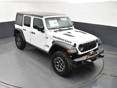 Used 2024 Jeep Wrangler Unlimited Rubicon w/ Capability Package AWD/4WD image 14