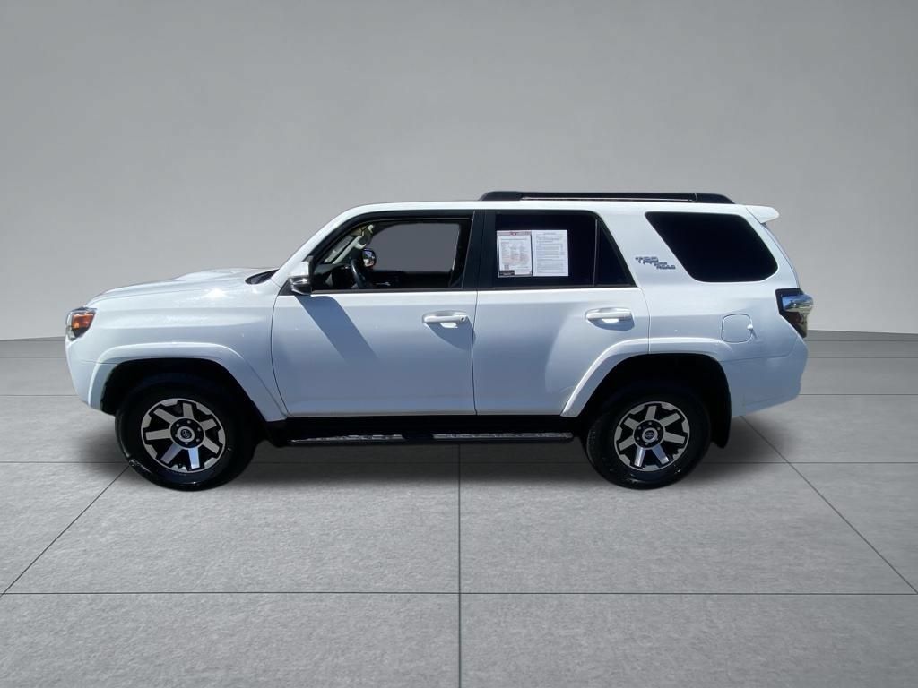 Used 2022 Toyota 4Runner TRD Off-Road Premium AWD/4WD image 4