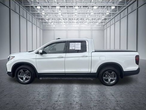 Used 2022 Honda Ridgeline RTL-E image 2