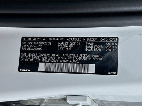 Used 2024 Volvo XC60 B5 Ultimate w/ Protection Package Premier AWD/4WD image 27