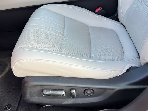 Used 2021 Honda Accord Touring image 15