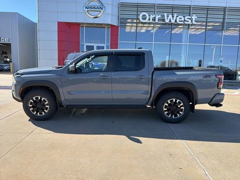 Used 2023 Nissan Frontier PRO-4X w/ Technology Package image 2