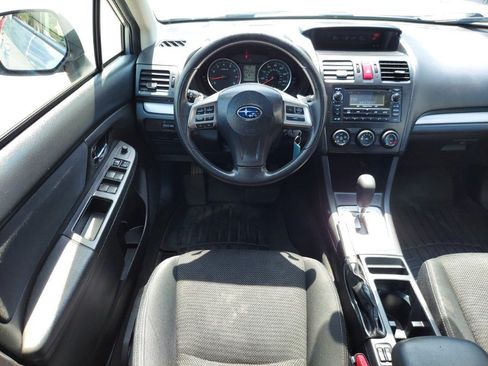 Used 2014 Subaru Crosstrek 2.0i Premium w/ Moonroof Package AWD/4WD image 10