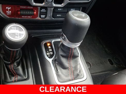 Used 2023 Jeep Wrangler Unlimited Rubicon w/ LED Lighting Group AWD/4WD image 15