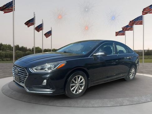 Used 2019 Hyundai Sonata SE image 1