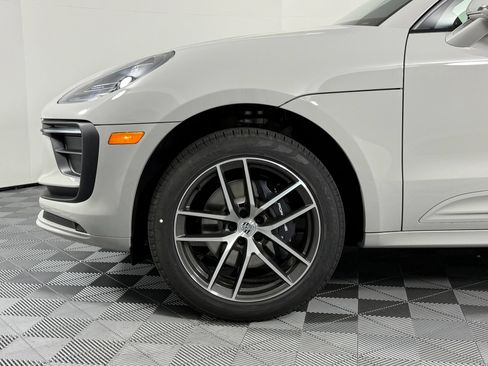 New 2026 Porsche Macan AWD/4WD image 12