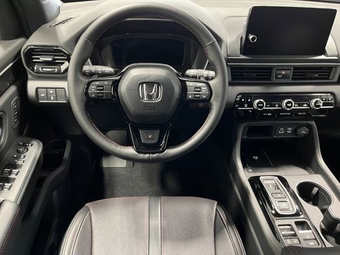 New 2025 Honda Pilot Black Edition image 17