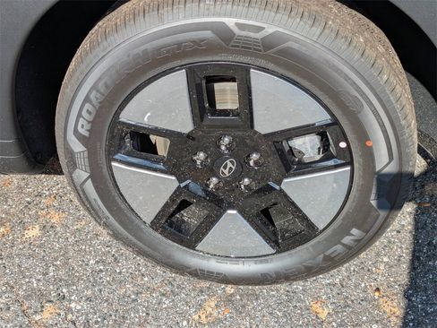 New 2026 Hyundai Santa Fe SE image 11