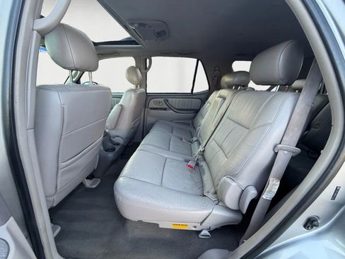 Used 2005 Toyota Sequoia Limited AWD/4WD image 13