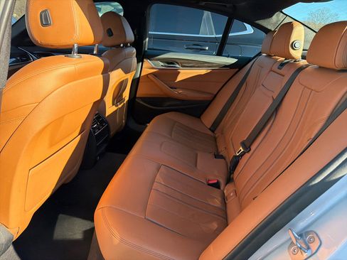 Used 2019 BMW 530e xDrive image 19