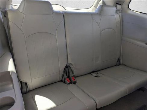 Used 2017 Buick Enclave Leather image 23