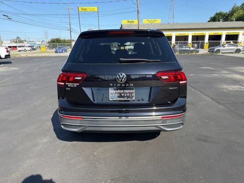 Used 2022 Volkswagen Tiguan SE AWD/4WD image 7
