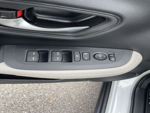 New 2026 Honda HR-V LX image 15