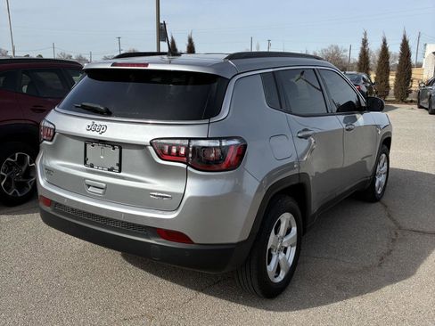Used 2021 Jeep Compass Latitude w/ Driver Assistance Group FWD image 20