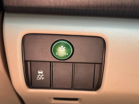Used 2015 Honda Accord EX image 26