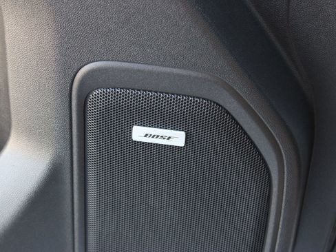 Used 2019 GMC Sierra 1500 SLT AWD/4WD image 23