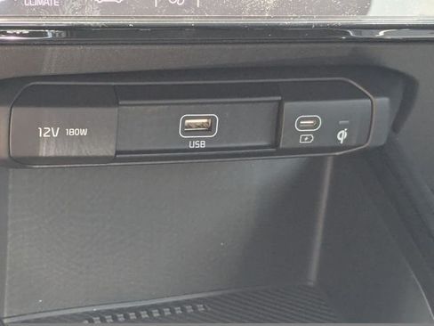 New 2026 Kia Niro Wind FWD image 20