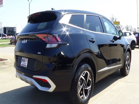 Used 2025 Kia Sportage LX AWD/4WD image 6