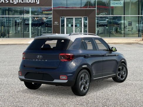 New 2026 Hyundai Venue SEL FWD image 4