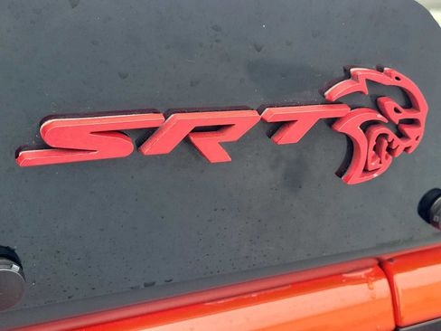 Used 2016 Dodge Challenger SRT Hellcat RWD image 10