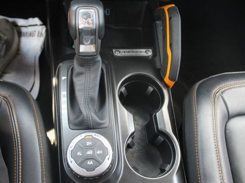 Used 2023 Ford Bronco Badlands AWD/4WD image 30
