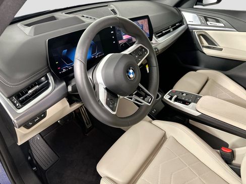 Used 2025 BMW X1 xDrive28i w/ Premium Package image 10