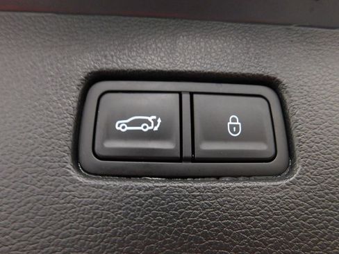 Used 2024 Genesis GV80 2.5T w/ Advanced Package image 13